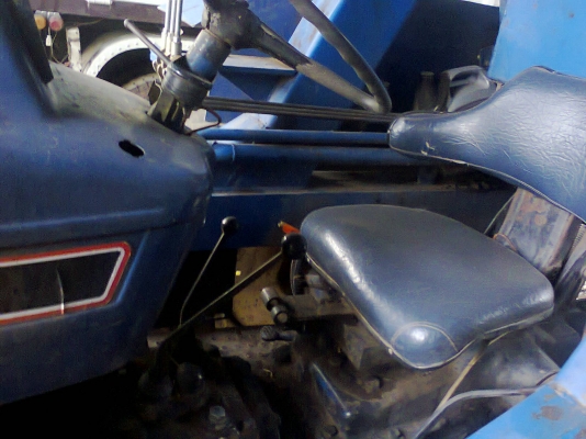 ขายรถคีบอ้อย FORD-5000 สภาพดี ต่อใหม่ใช้งานแค่ 1 ปี ขายรถคีบอ้อย FORD-5000 สภาพดี ต่อใหม่ใช้งานแค่ 1 ปี