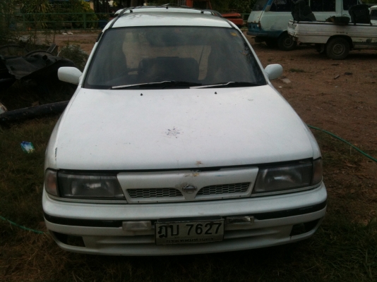 นิสสัน NV แวน สีขาว ทะเบียนไม่ขาดต่อ LPG พร้อมโอนพร้อม 49,000