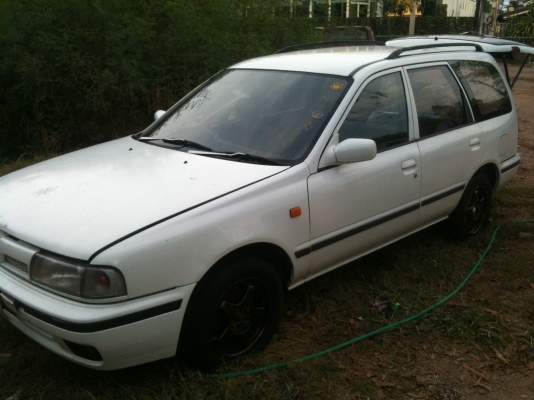 นิสสัน NV แวน สีขาว ทะเบียนไม่ขาดต่อ LPG พร้อมโอนพร้อม 49,000