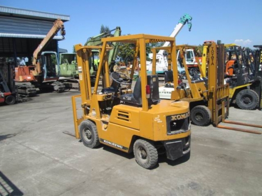 ขายรถยกโคมัสสุ1.5ตัน เครื่องยนต์เบลซิล กระบอกคู่เสาร์สูง3เมตร พวงมาลัยเพาเวอร์สภาพใหม่ นำเข้าญี่ปุ่น