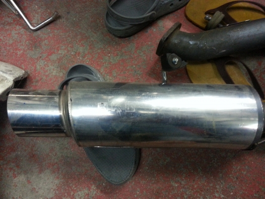 ขาย ปลายที่ไอเสีย ของ HKS Japan ไส้ตรง ขนาด 2 นิ้ว สภาพสวย 2800 บาทครับ