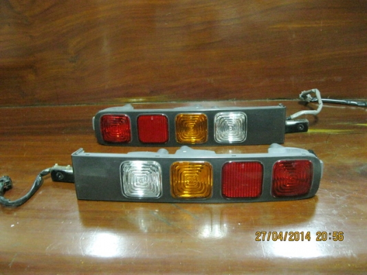 ขายไฟท้าย NISSAN CUBE3 RIDER ตัว TOP สุดของเดิมติดรถ