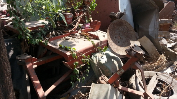 ขายรถไถพร้อมอุปกรณ์ (ตามรูป) ขายรถไถพร้อมอุปกรณ์ (ตามรูป)