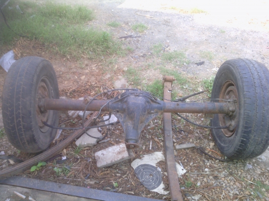 ขายเสื้อเพลา+เฟืองท้าย ทั้งเส้นยางกะทะล้อด้วยครับ 6000  บิ้กเอ็ม