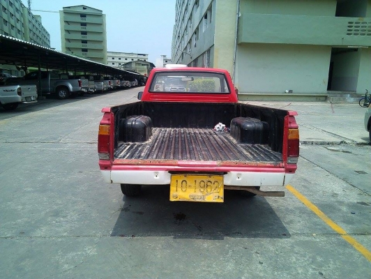ขาย หรือ แลก รถ เก๋ง คับ datsun 720 เครื่อง LD 55000 เครื่อง 100\%