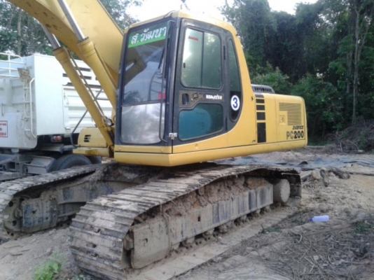 ขายรถแบ็คโฮ KOMATSU PC200-6 ไฟฟ้าครบรถสวย เอกสารเล่มทะเบียน