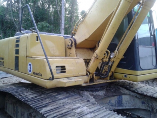 ขายรถแบ็คโฮ KOMATSU PC200-6 ไฟฟ้าครบรถสวย เอกสารเล่มทะเบียน