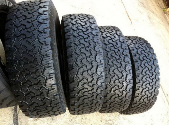 ขายยาง BF Goodrich All-terrain ขนาด 265 75 r16 ปี11 สวยๆ