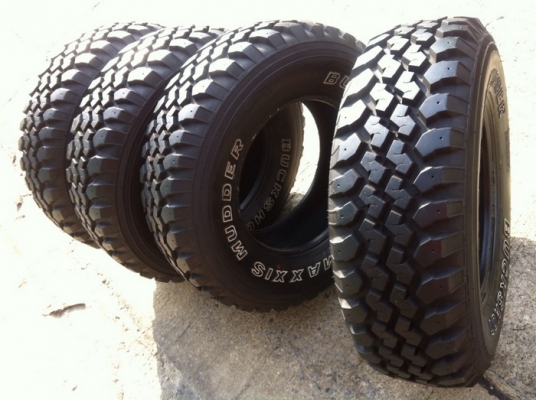 ยางMud mt754 245 75 r16 ปลายปี13 ตุ่มหน้ายางยังอยู่ ขายถูก