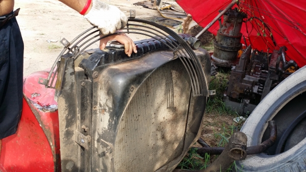 ขายด่วน อะใหล่ HITACHI EX 200-2 หลายรายการ