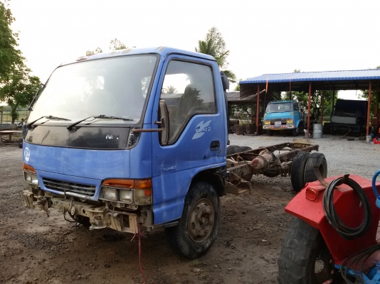 ขายรถ ISUZU NPR ปี 2546 เครื่อง 4HG1 130cc.เทอร์โบ ยูโร 2 เอกสารพร้อมโอน