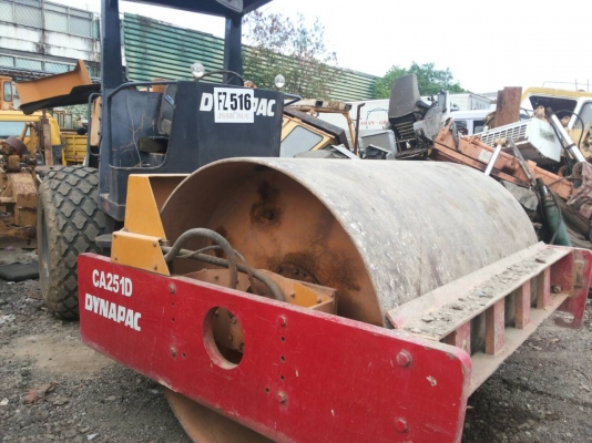 ขายรถบด10ตันสภาพดีพร้อมใช้งาน