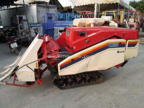 รถเกี่ยวข้าวนั่งขับ!!! รหัสสินค้า : 14001726  ยี่ห้อ : YANMAR รุ่น : TC800