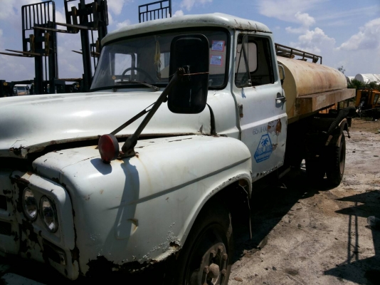 ขายรถ6ล้อหน้ายาวบรรทุกน้ำ พร้อมใช้งาน