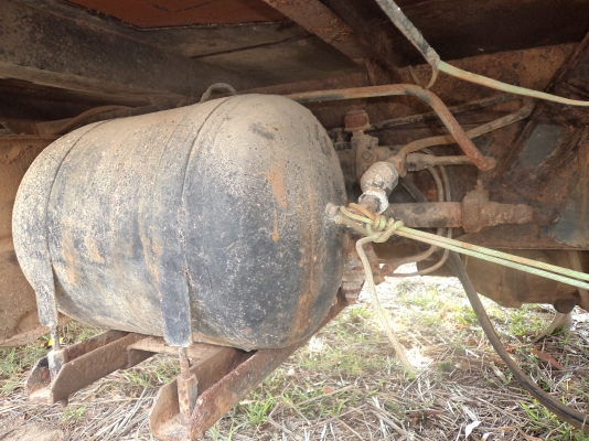 ขาย580000บาทรถอีซูซุ10ล้อเทเลอร์เข็นแม็กโคเครื่อง6BF  185แรงม้า