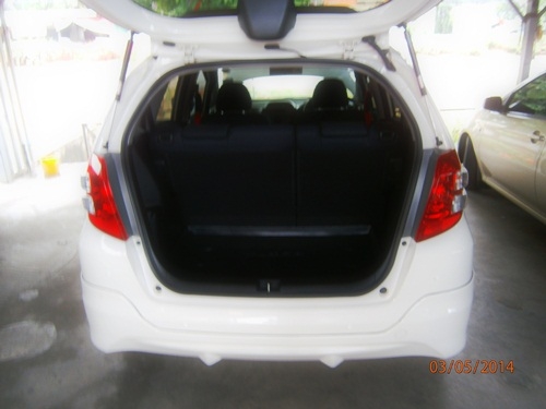 ขายครับ ฮอนด้าแจ๊ส ขายครับ ฮอนด้าแจ๊ส