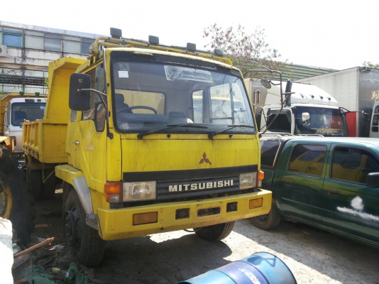 ขายรถ6ล้อFUSO ดั๊มพร้อมใช้งาน ราคาถูก