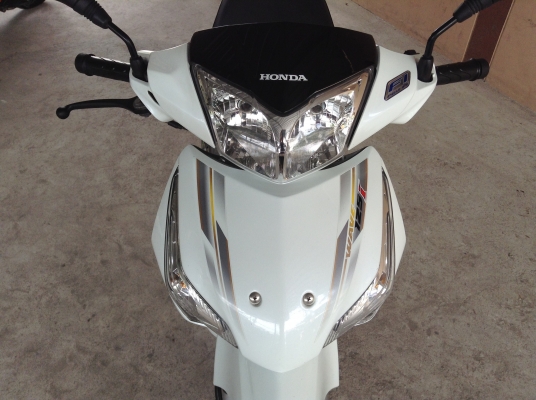 ขาย!!! เวฟ125ไอ ตัวใหม่ สต๊าทมือ ปี55 รถเครื่องดีคับ ทะเบียนครบ ภาษีไม่หมด