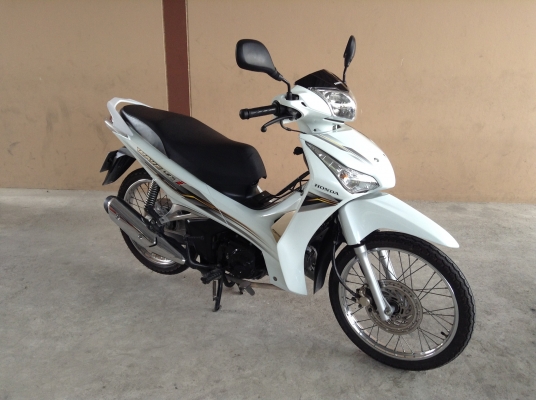 ขาย!!! เวฟ125ไอ ตัวใหม่ สต๊าทมือ ปี55 รถเครื่องดีคับ ทะเบียนครบ ภาษีไม่หมด