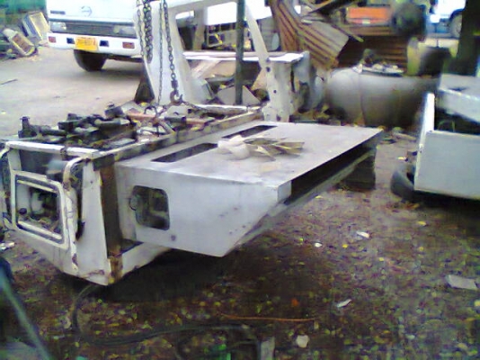 เครื่องทำความเย็น10ล้อ 2สูบ4สูบมีหลายตัวหลายยี่ห้อหลายราคา