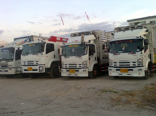 รถรับจ้าง รถเฮี๊ยบ5ตัน มีรถ6ล้อคอก รถ6ล้อตู้