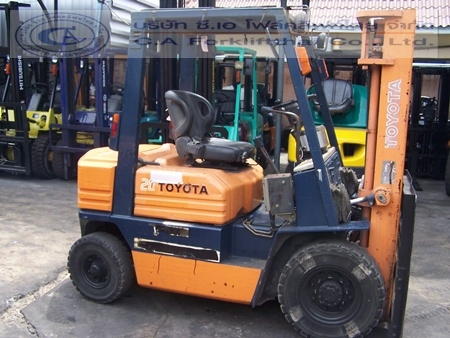 ขาย รถโฟล์คลิฟท์ TOYOTA รุ่น 5-FG20