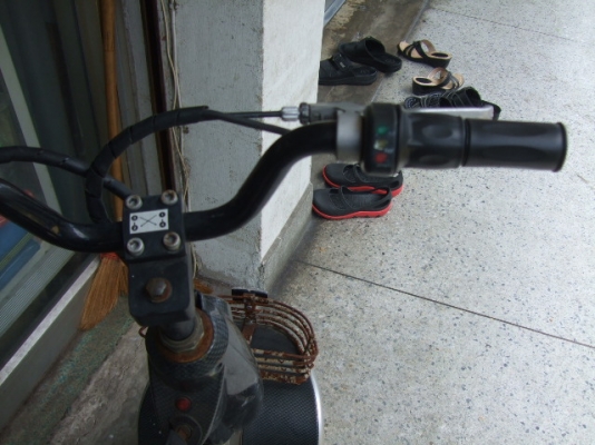 LA จักรยานไฟฟ้า