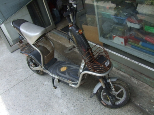 LA จักรยานไฟฟ้า