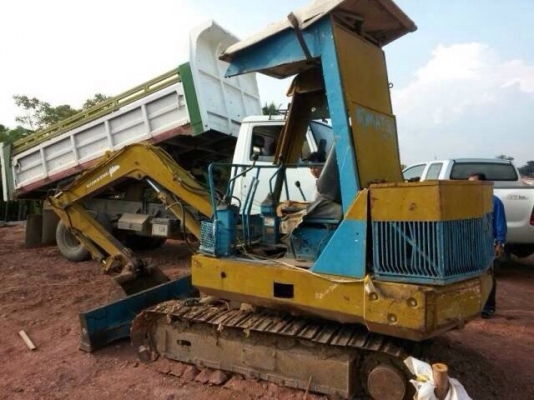 KOMATSU PC20-5 ทั้งดัน ทั้งขุด รถพร้อมใช้ครับ