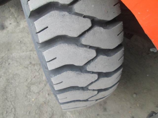 ขายรถลากจูงใช้ในโกดังหรือลานตากข้าวหรือลากเทเลอร์ ขายรถลากจูงใช้ในโกดังหรือลานตากข้าวหรือลากเทเลอร์