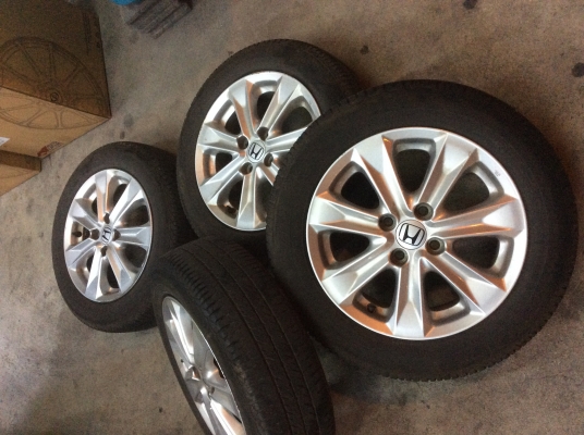 ขายแม็กเดิมJazz ถูกๆขอบ15ยาวปี13