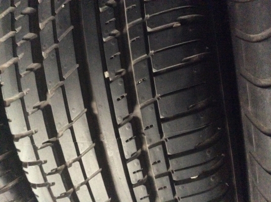 ขายแม็กเดิมJazzขอบ16 พร้อมยางดอกหนามาก ถูกๆ