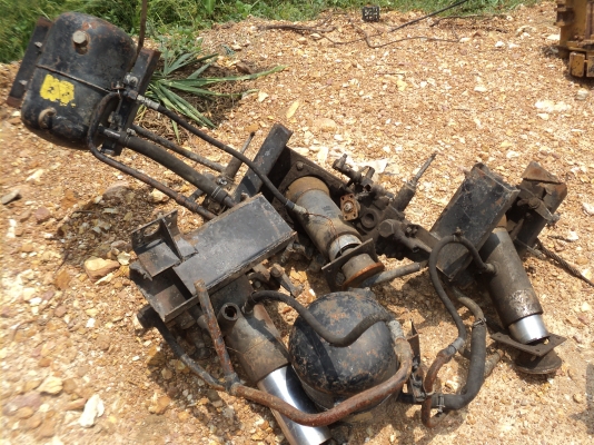 กระบอกไฮดรอลิกแบบเสาอากาศ+ปั้ม+ถังน้ำมันครับ