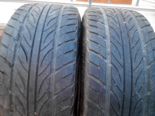 ขาย 235-50-18 ปี09 18คู่สวยๆ ขาย1400ไม่บวม สนจัย 0898128457