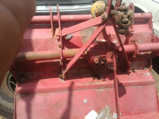 ขายโรต้ารีติดกับรถไถ26แรงขนาด1.20ซ.มใช้งานปกติลดเหลือ10000บาท ขายโรต้ารีติดกับรถไถ26แรงขนาด1.20ซ.มใช้งานปกติลดเหลือ10000บาท