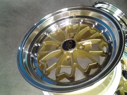 ล้อขอบ15  ซากุระ  ลายหายากใหม่แกะกล่อง