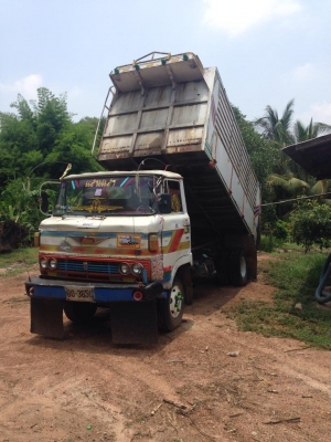 ขายKM เครื่องEC130 เสื้อเพลาหลัง F ดั๊มพ์เกษตร สโลอินเตอร์ 4 สปีด ราคาเบาๆ