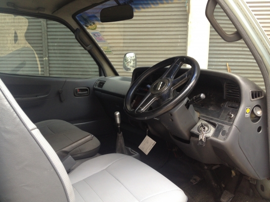 ขายรถตู้หัวจรวจ ปี95 เครื่อดีเซล รถบ้าน เดิมๆ