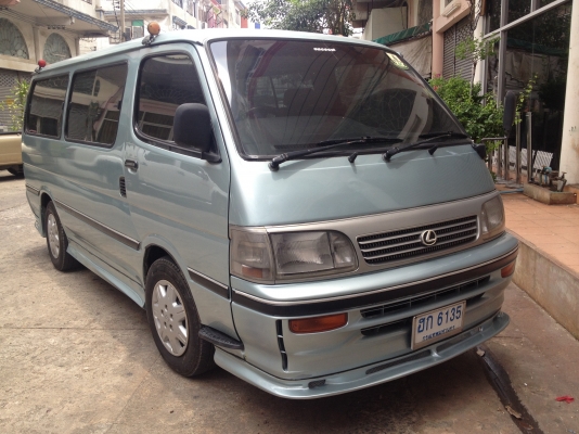 ขายรถตู้หัวจรวจ ปี95 เครื่อดีเซล รถบ้าน เดิมๆ