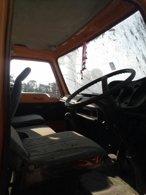 ขายด่วน,,รถโม่ปูน,, NISSAN  CW30M ปั้ม,,โม่ 6 คิว,เดิมๆ,,พร้อมใช้,ตามสภาพ,ทะเบียนมี,