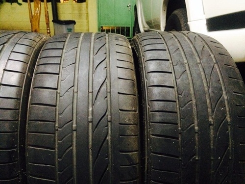 ยาง,235-35-19 Bridgestone RE050A ดอกหนาหนึ่งชุด 7,500