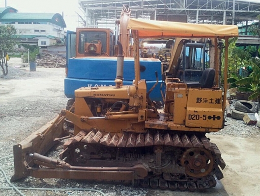 ขายคู่KOMATSU PC100-3/D20-5 ขายคู่KOMATSU PC100-3/D20-5