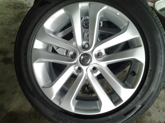 แม็ก nissan juke พร้อมยางปี 14