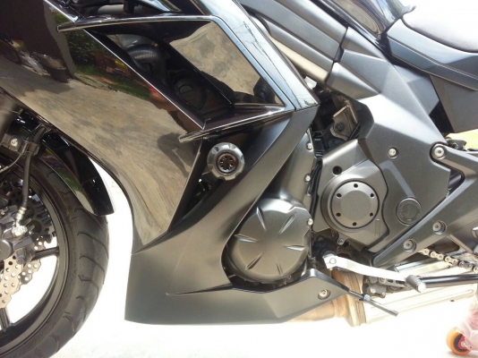 ขายNINJA 650 2012 สีดำเงา ออกศูนย์โมโตตากสิน รถซื้อเงินสด เจ้าของมือเดียว สภาพใหม่ใช้น้อย23,xxxกม.(แท้)ดูแลดี ขี่ไม่ลากรอบสูงท่อเดิม(ไม่เคยเปลี่ยนท่อ) เข้าเช็คศูนย์ตรงกำหนดและเข้าเช็ค24,000กม.แล้วที่โมโตตากสิน รถสมบูรณ์ไม่มีปัญหาใดๆครับ พร้อมของแต่ง ยางPI