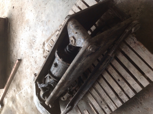 ขายกระบอกดั้ม6ล้อใหญ่