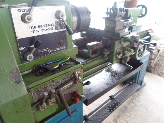 แท่นกลึง ต้าชิง 5 ฟุต 3 เพลา เกียร์บล็อก มีเบรก พร้อมใช้ 79,000