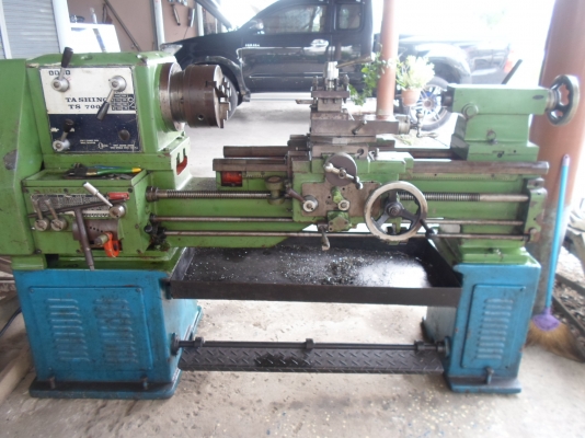 แท่นกลึง ต้าชิง 5 ฟุต 3 เพลา เกียร์บล็อก มีเบรก พร้อมใช้ 79,000