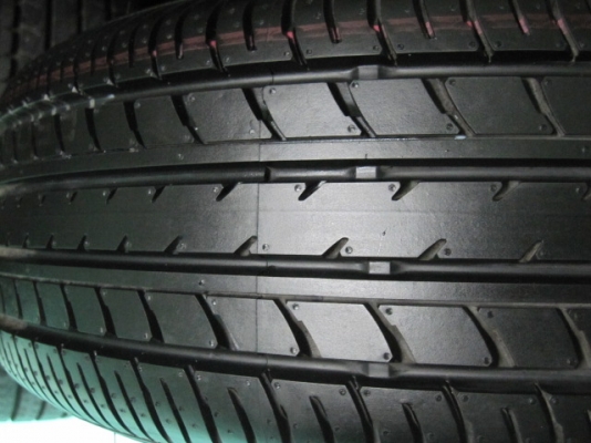 ขายล้อแม็กป้ายแดง New Vios พร้อมยางขอบ 15 ปี 14 ตุ่มหน้ายางมีครบ