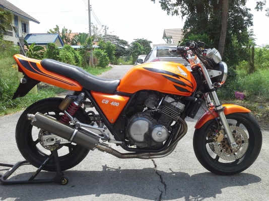 ขายCB400cc.ปี93 รถสภาพพร้อมใช้ สีส้มสวย แม็กห้าก้าน ระบบไฟใช้ได้หมด