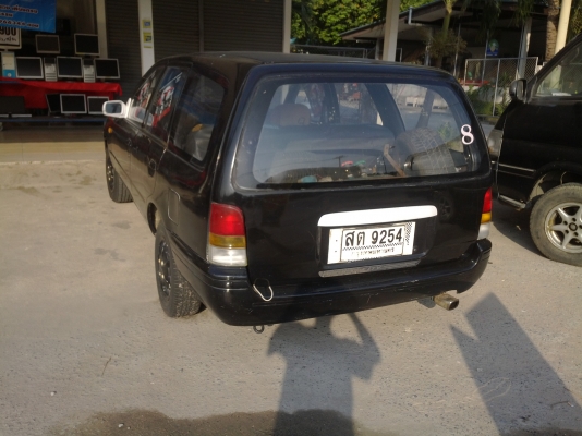 ขายนิสัน nv  แวนรถครอบครัวขับทางไกลสบาย